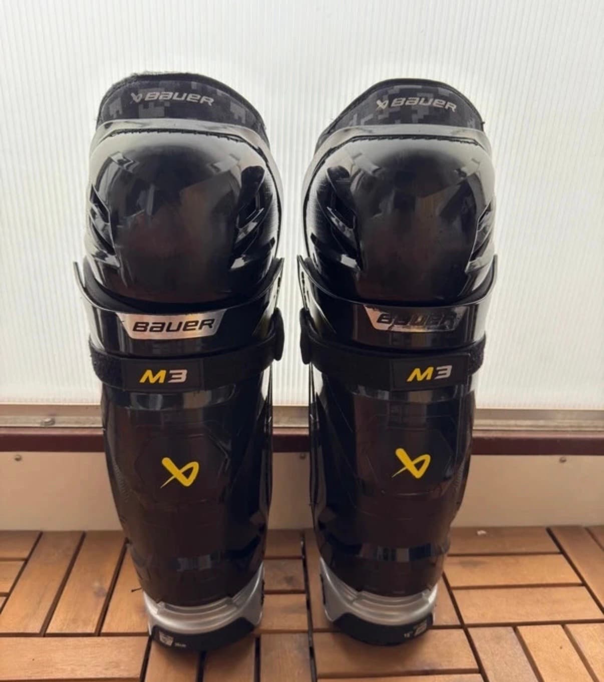 Obrázok produktu Shin pads Bauer Supreme M3